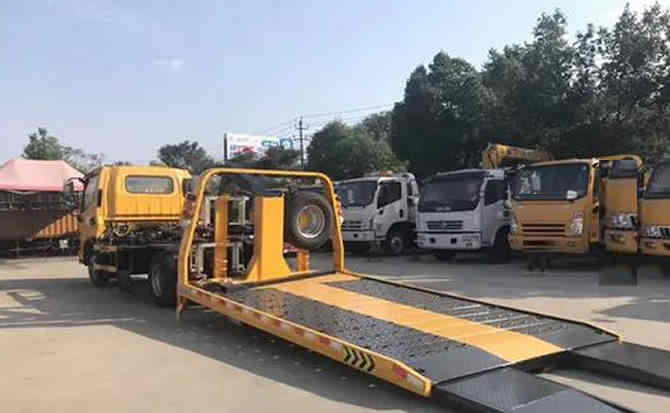 麟游汽车中途维修案例